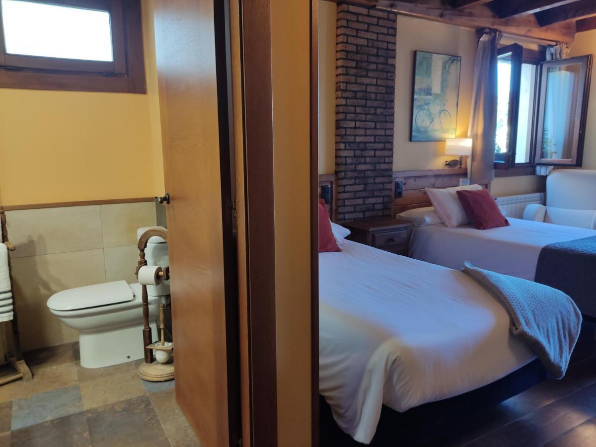 Hotel Rural Irati Selva De Irati Jaurrieta Екстер'єр фото