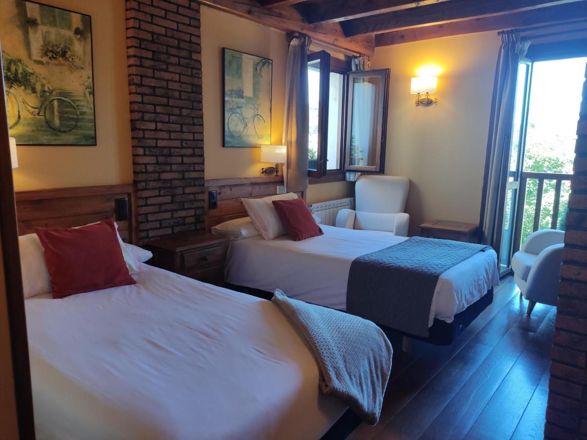 Hotel Rural Irati Selva De Irati Jaurrieta Екстер'єр фото